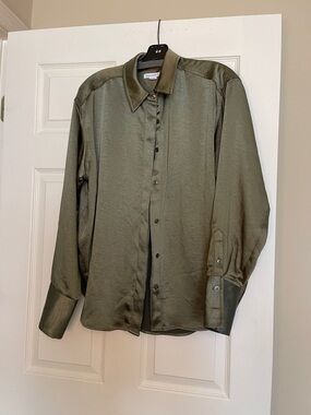 Good American Olive Green Satin Button-Up
